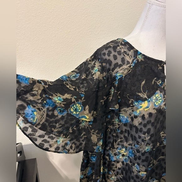 Lane Bryant Blouse - Picture 2 of 4